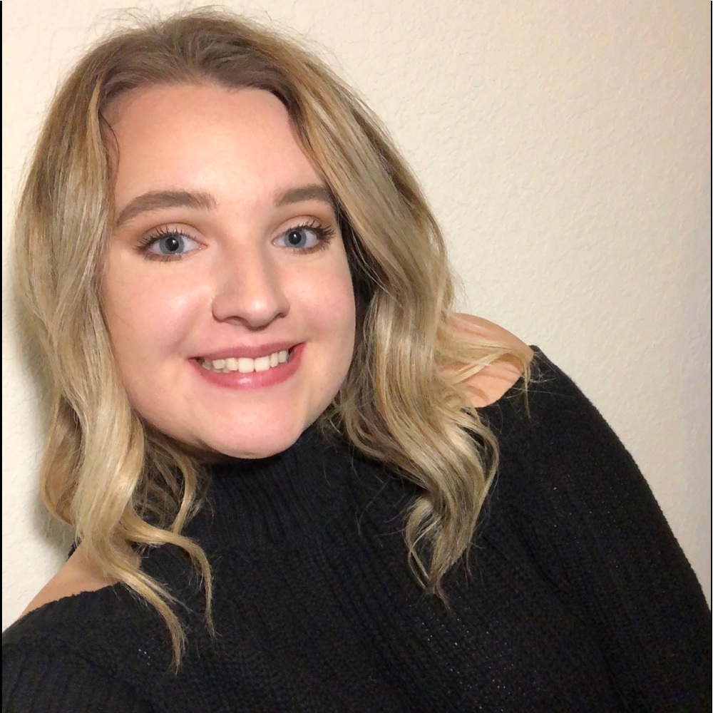 Meet your Posher, Haylie